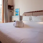 Hotel Louvia 2*