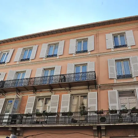 Louvia 2* Menton