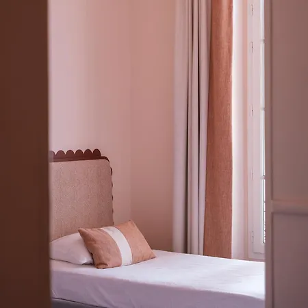 Louvia 2* Menton
