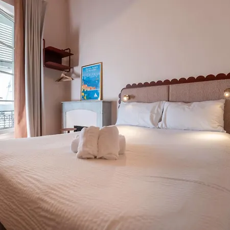 Hotel Louvia 2*